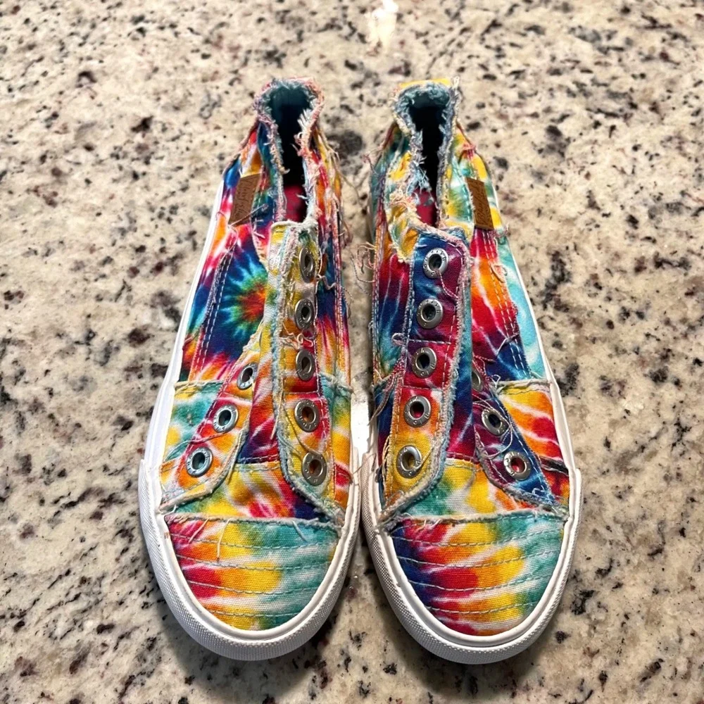 Blowfish Malibu Tie Dye Slip On Sneakers Kids Size 6 Multi Color Boho Distressed